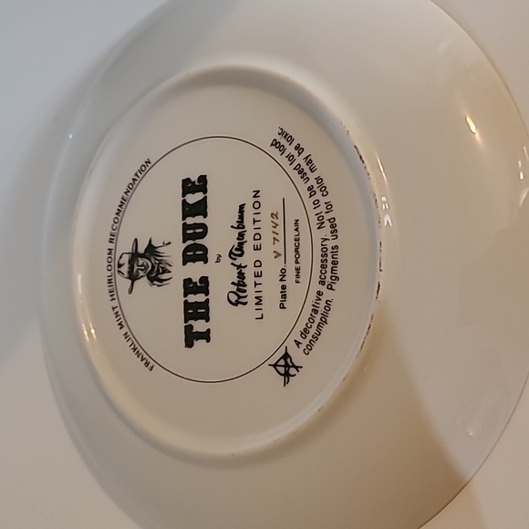 John Wayne Porcelain Plate from The Franklin Mint - Picture 2 of 2